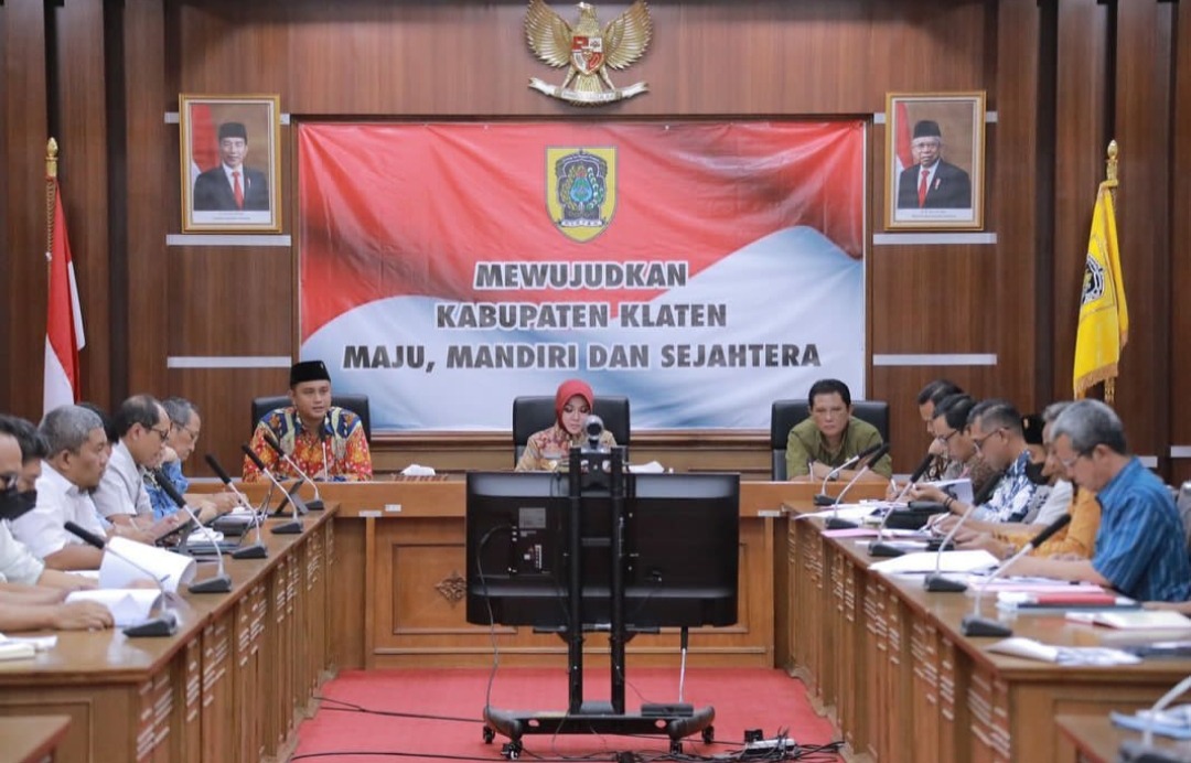 Rapat dengan pendapat, JMM menyampaikan paparan dan penjelasan terkait penanganan teknis di lapangan serta menyampaikan progres perkembangan sampai saat ini.